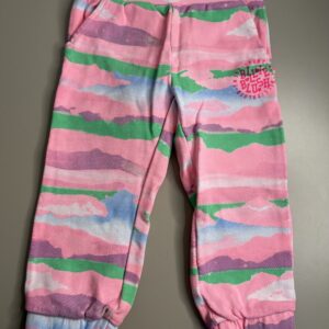 Billie Blush jogging